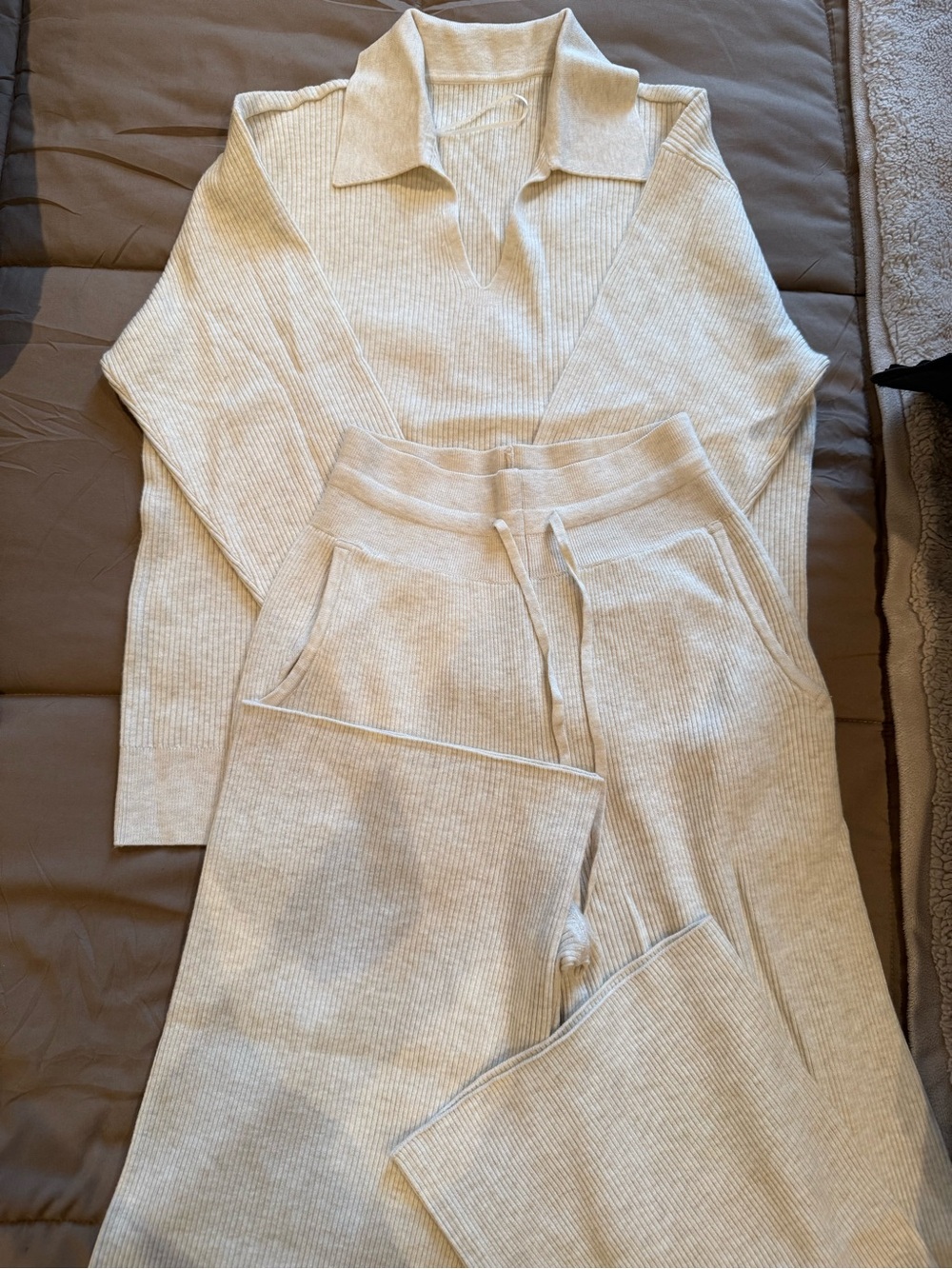 Uniqlo Xs Ribbed Knit Pants & Top Set - Cream
